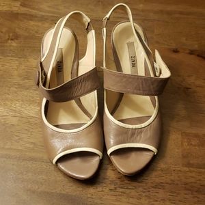 Zinda wooden heeled taupe sandals. Size 37.
